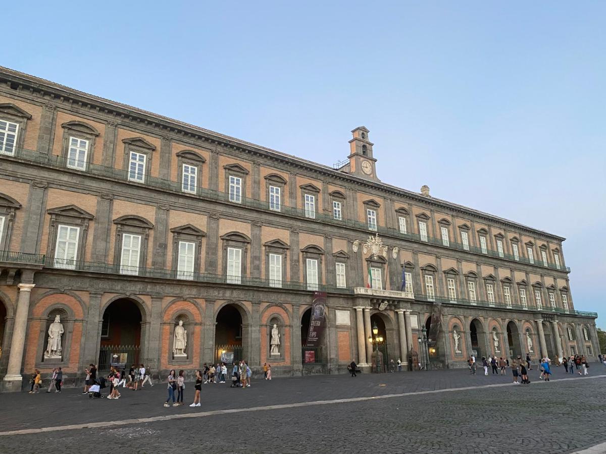 Casa Tiare, The Heart Of Piazza Plebiscito Leilighet Napoli Eksteriør bilde
